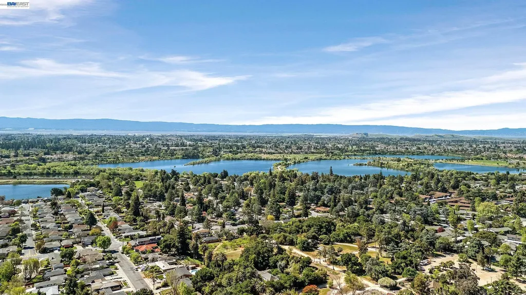 77 Barnes Lane Fremont CA 94536
