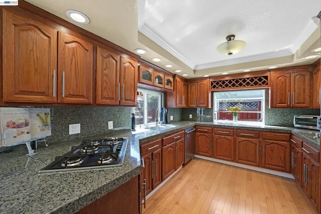 77 Barnes Lane Fremont CA 94536