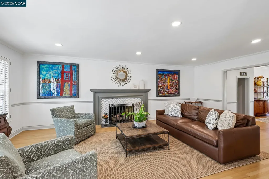 275 Deerfield Drive Moraga CA 94556