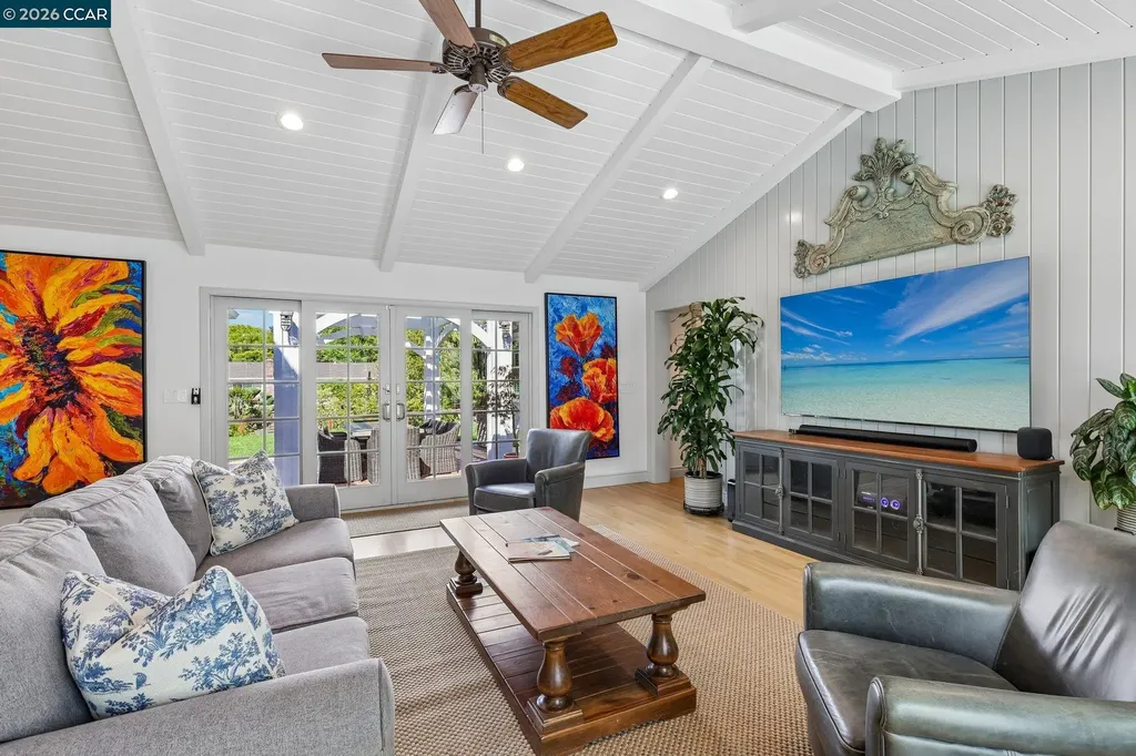 275 Deerfield Drive Moraga CA 94556