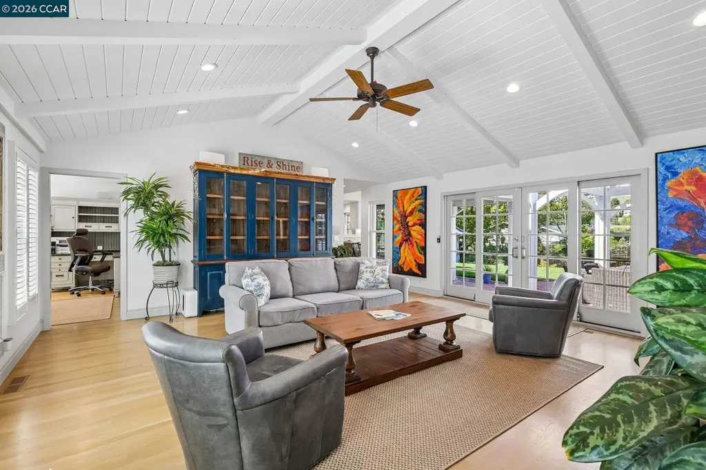 275 Deerfield Drive Moraga CA 94556