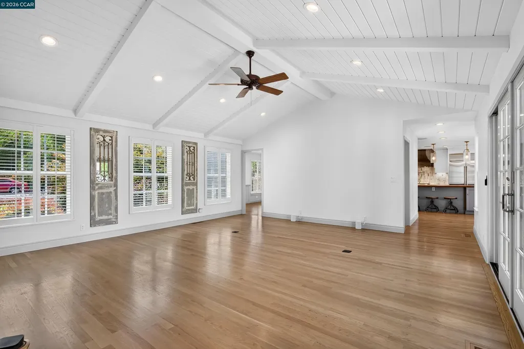 275 Deerfield Drive Moraga CA 94556