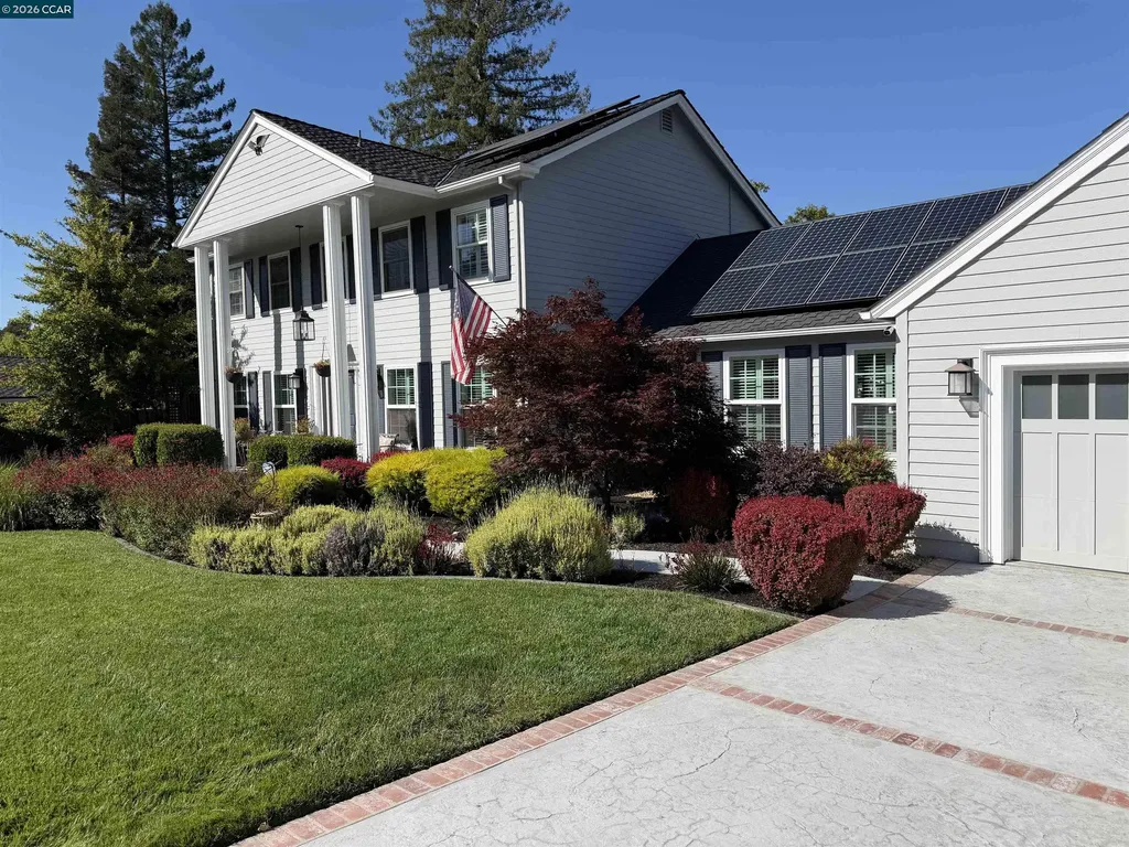 275 Deerfield Drive Moraga CA 94556