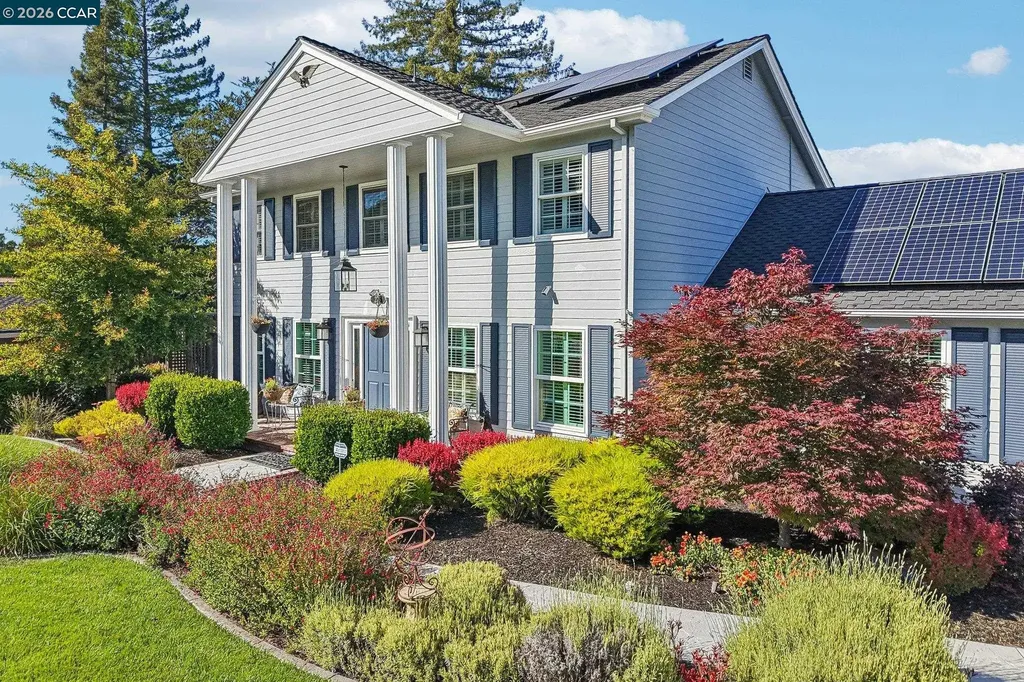 275 Deerfield Drive Moraga CA 94556