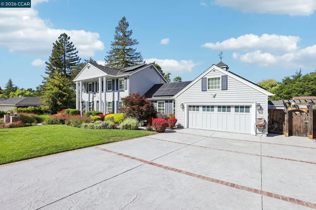 275 Deerfield Drive Moraga CA 94556