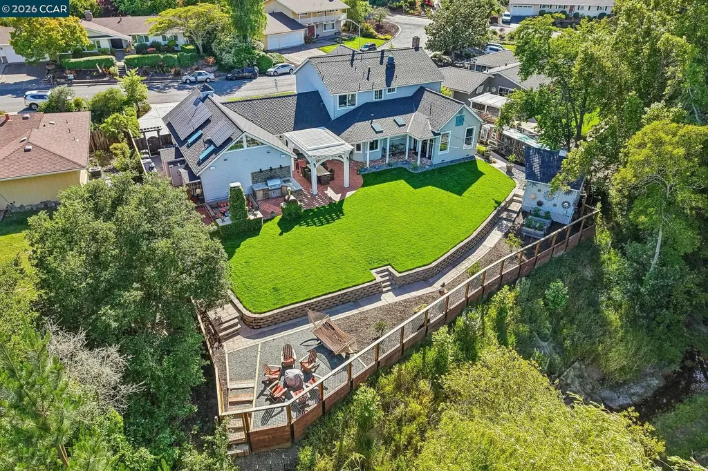 275 Deerfield Drive Moraga CA 94556