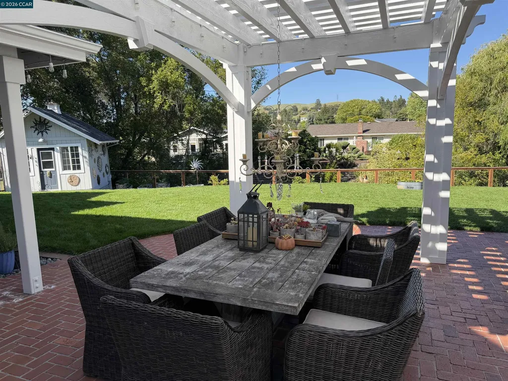 275 Deerfield Drive Moraga CA 94556