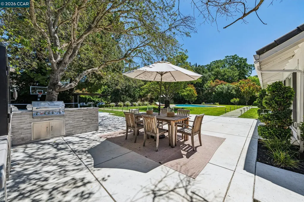 2941 Roundhill Road Alamo CA 94507