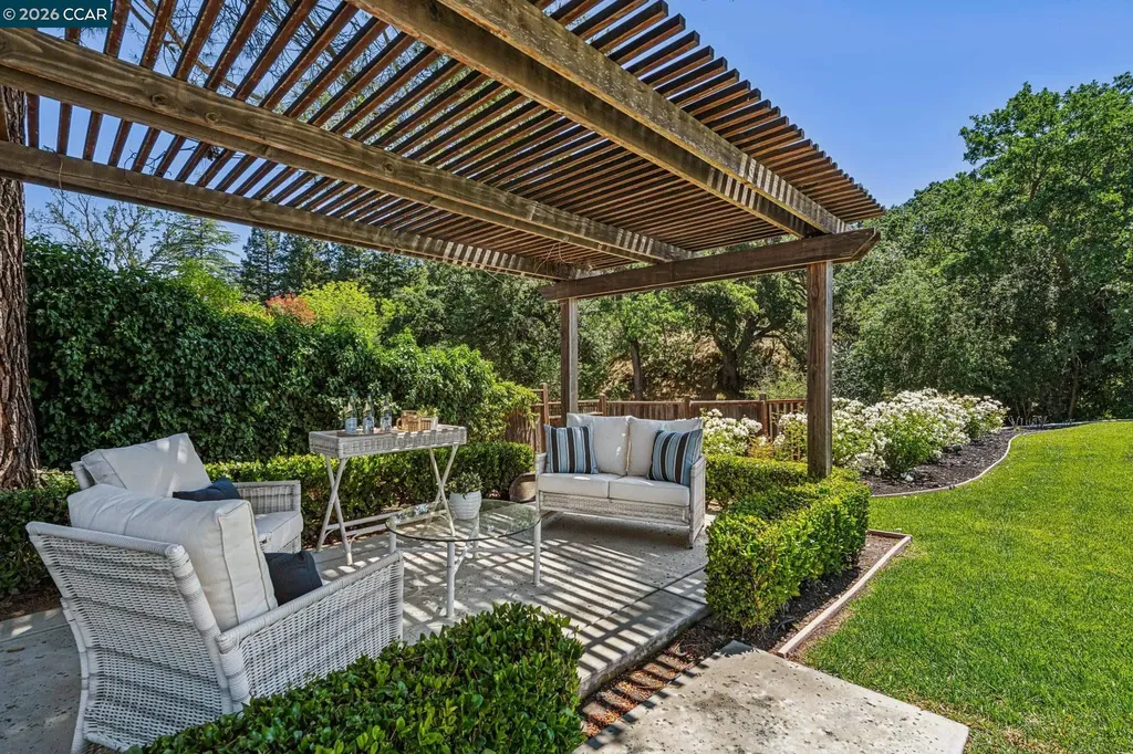 2941 Roundhill Road Alamo CA 94507