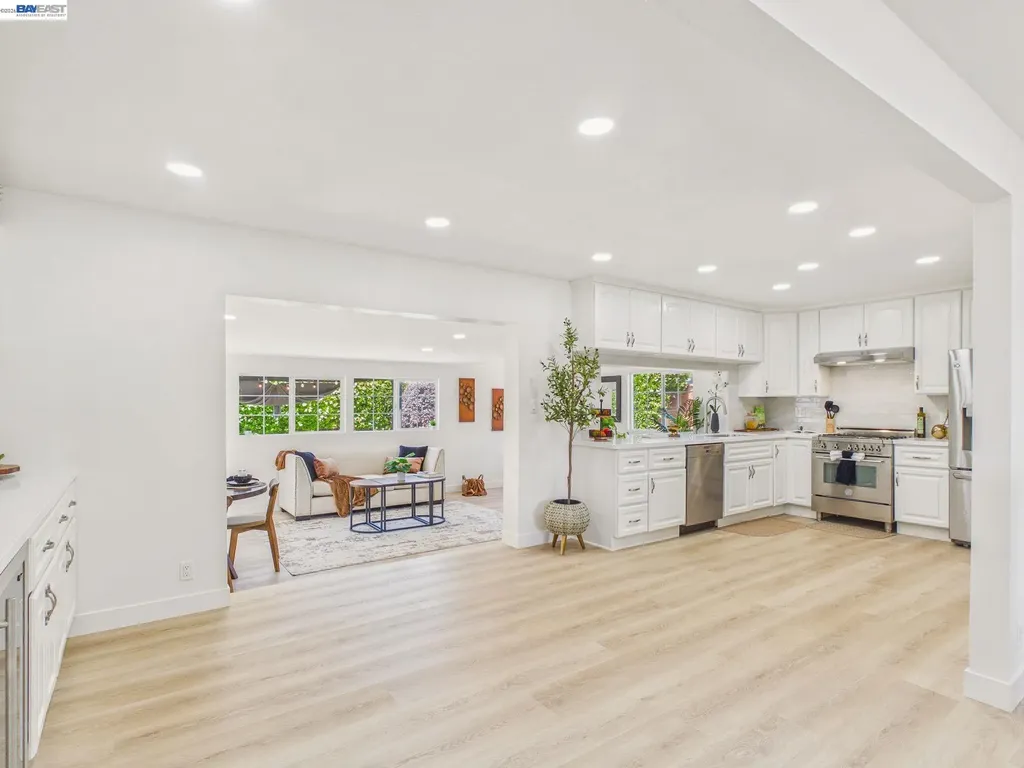 7482 Larkdale Avenue Dublin CA 94568