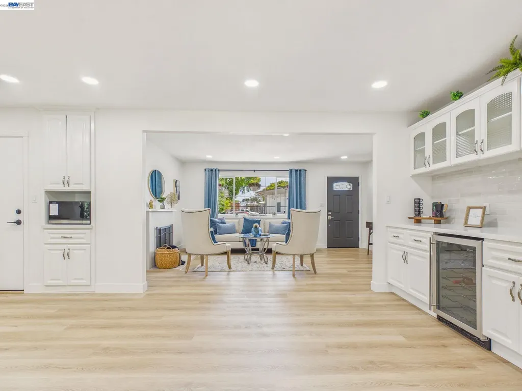 7482 Larkdale Avenue Dublin CA 94568