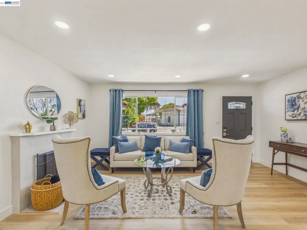 7482 Larkdale Avenue Dublin CA 94568