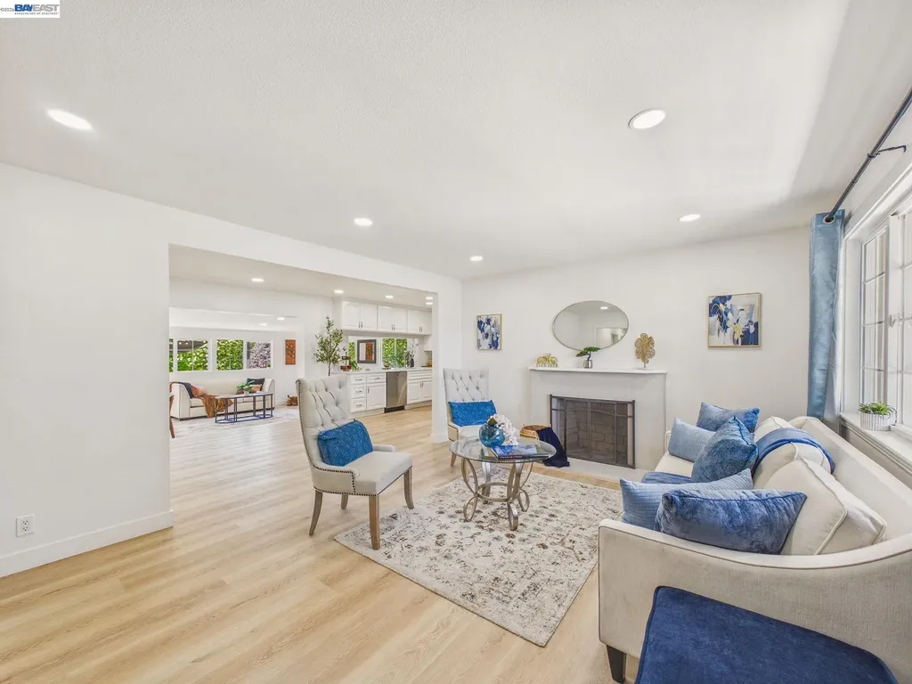 7482 Larkdale Avenue Dublin CA 94568