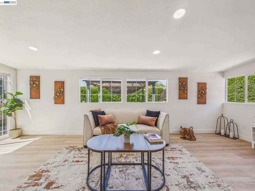7482 Larkdale Avenue Dublin CA 94568