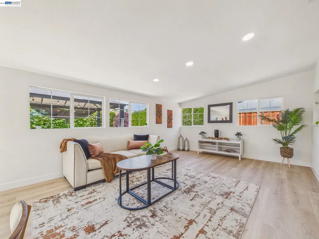 7482 Larkdale Avenue Dublin CA 94568