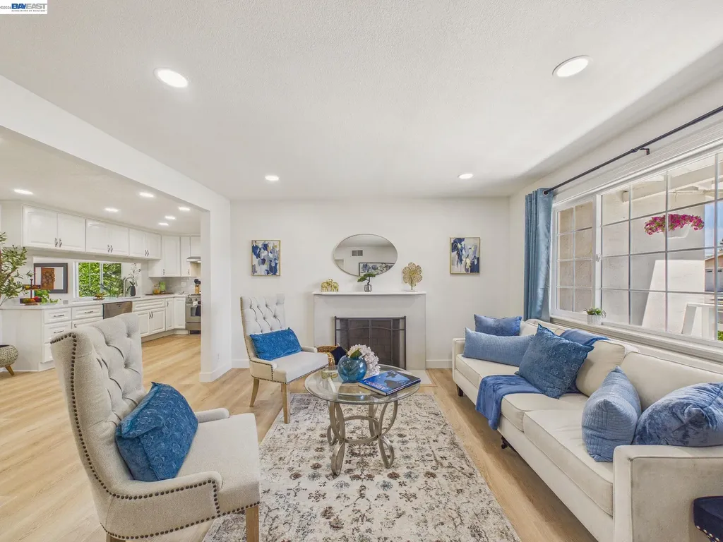 7482 Larkdale Avenue Dublin CA 94568
