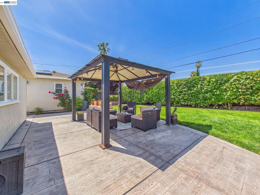 7482 Larkdale Avenue Dublin CA 94568