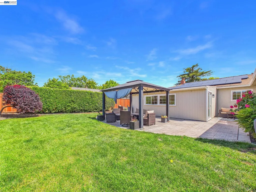 7482 Larkdale Avenue Dublin CA 94568