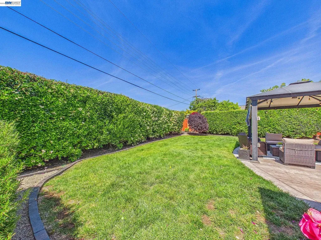 7482 Larkdale Avenue Dublin CA 94568