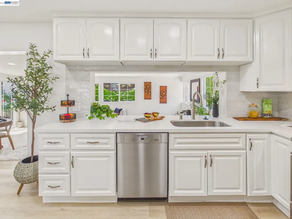 7482 Larkdale Avenue Dublin CA 94568