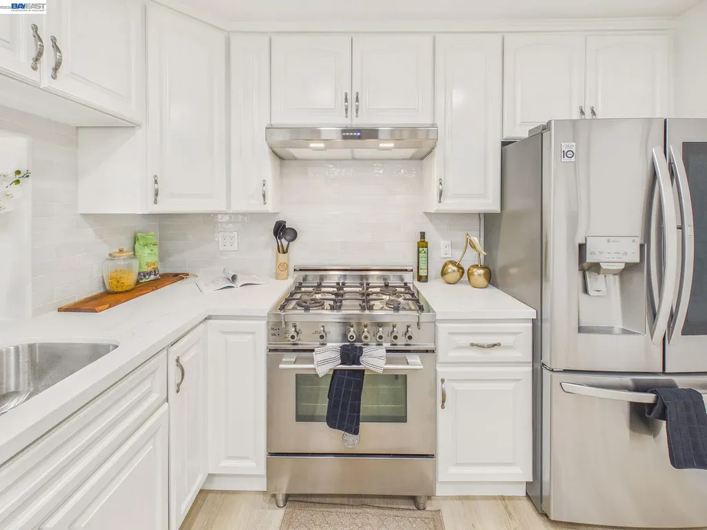 7482 Larkdale Avenue Dublin CA 94568