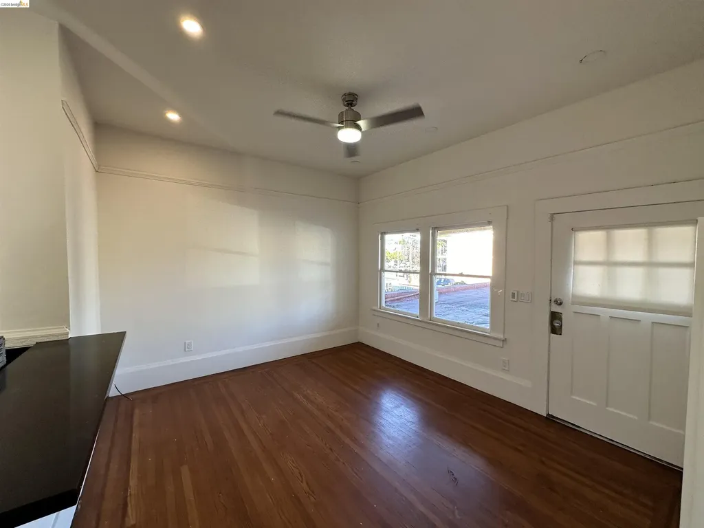 2423 Market Street Oakland CA 94607
