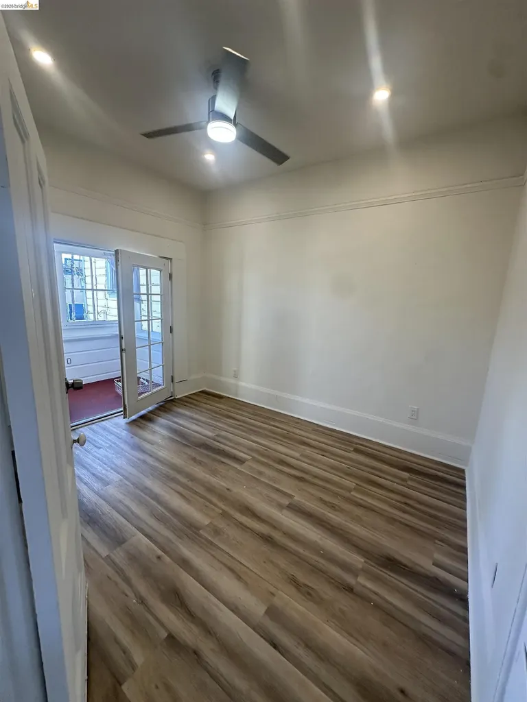 2423 Market Street Oakland CA 94607