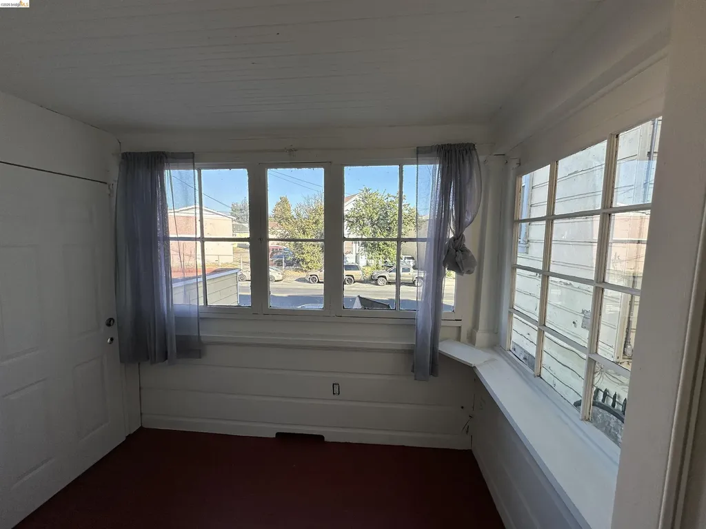 2423 Market Street Oakland CA 94607