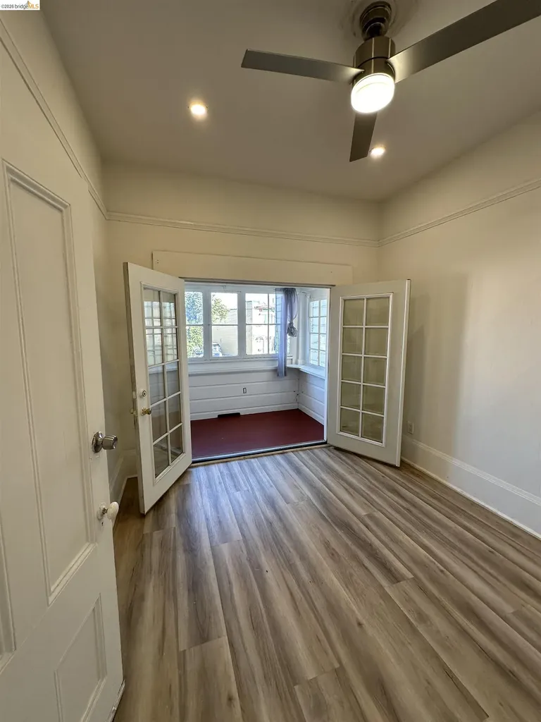 2423 Market Street Oakland CA 94607