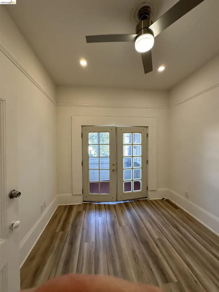 2423 Market Street Oakland CA 94607