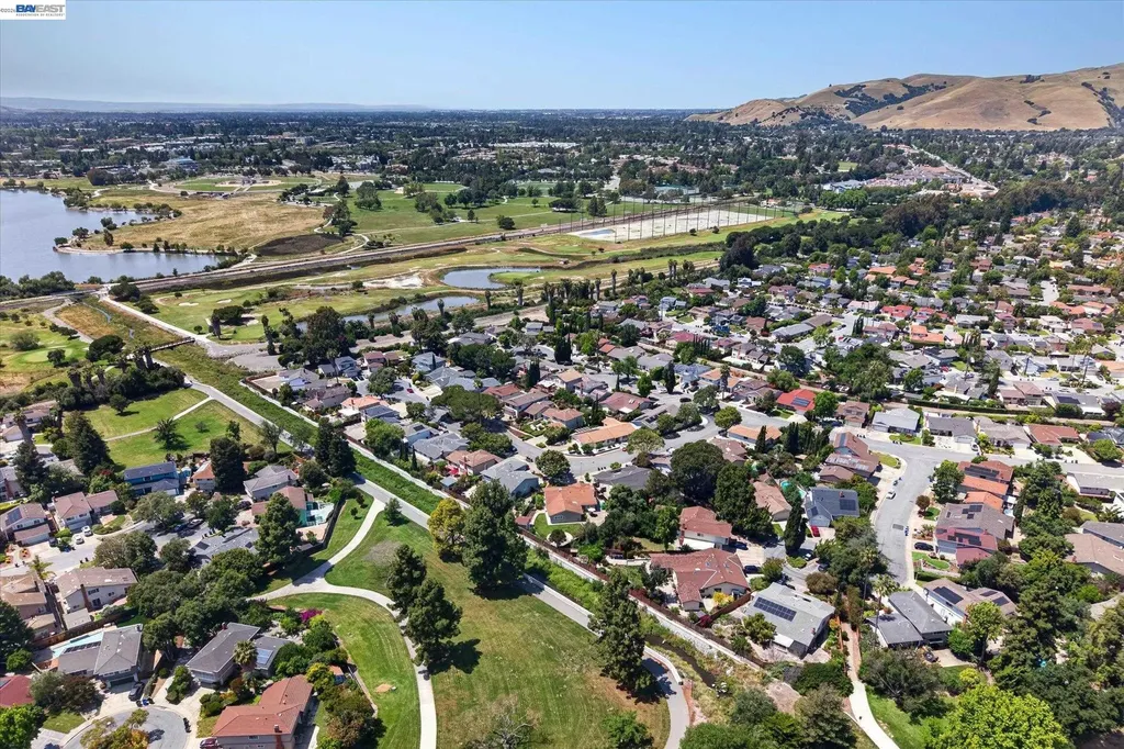 811 Seville Place Fremont CA 94539