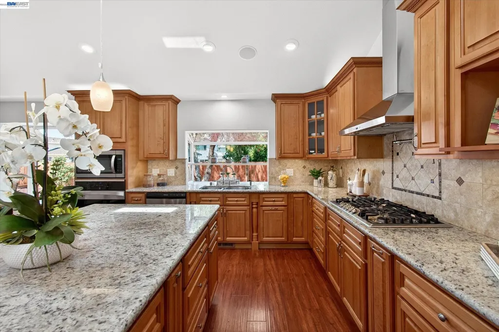 811 Seville Place Fremont CA 94539