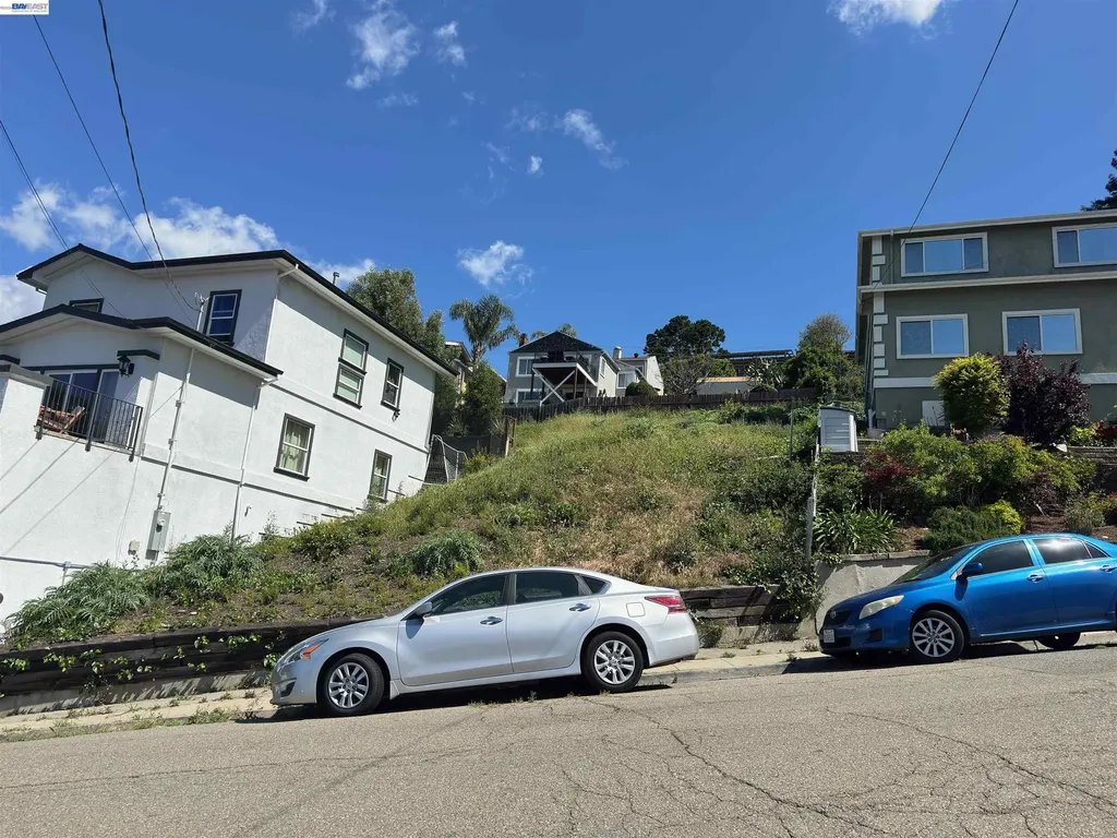 6338 Buena Ventura Avenue Oakland CA 94605