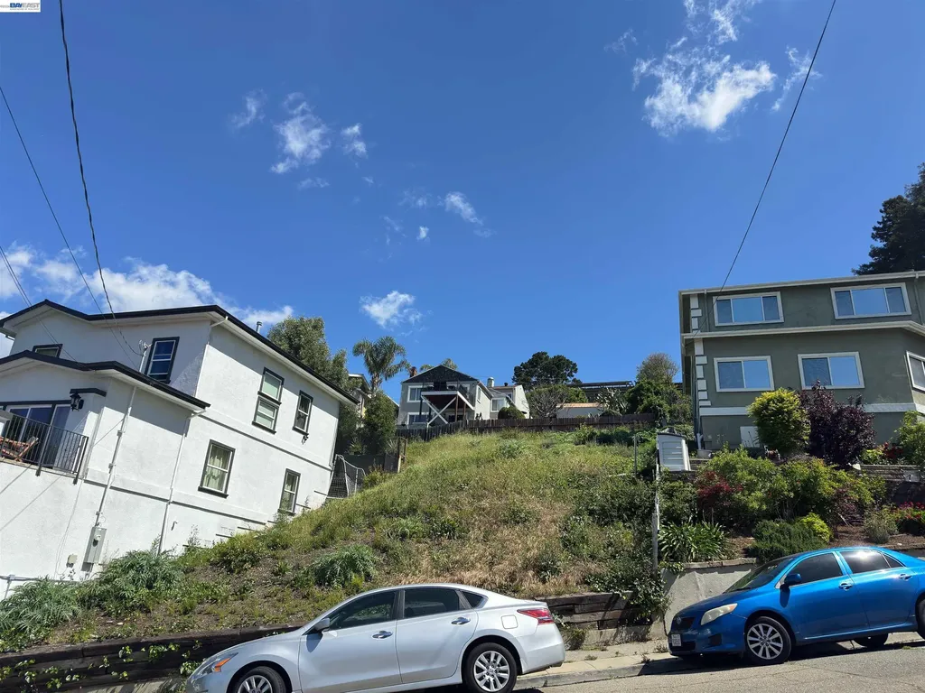 6338 Buena Ventura Avenue Oakland CA 94605