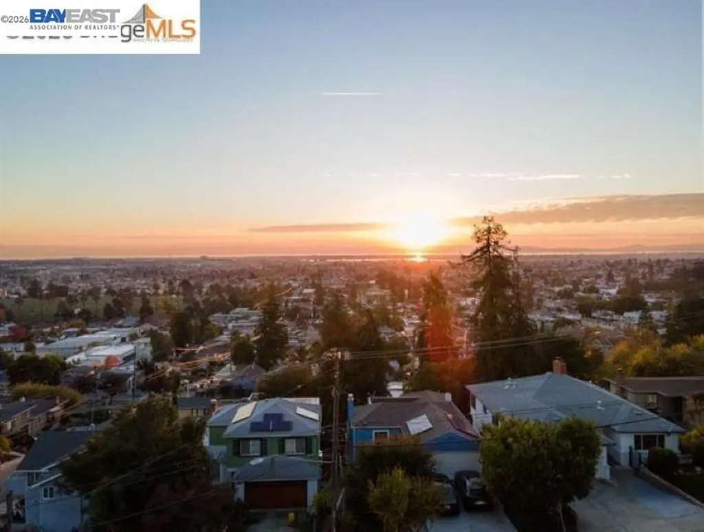 6338 Buena Ventura Avenue Oakland CA 94605