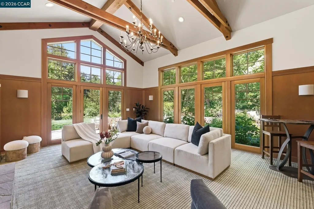 30 Greenwood Court Orinda CA 94563