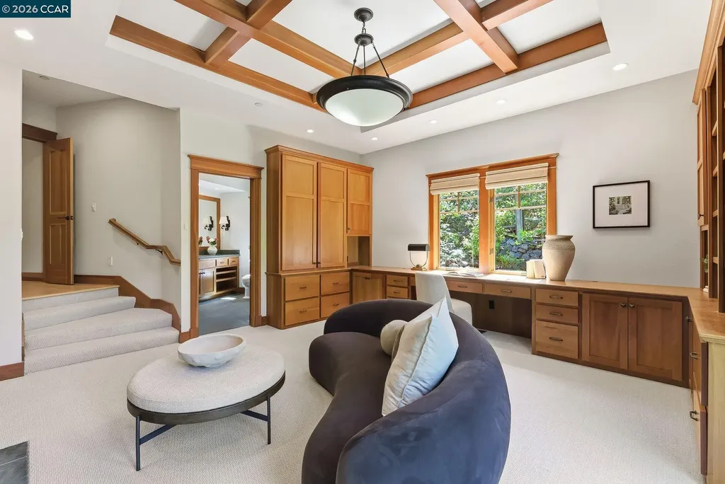 30 Greenwood Court Orinda CA 94563