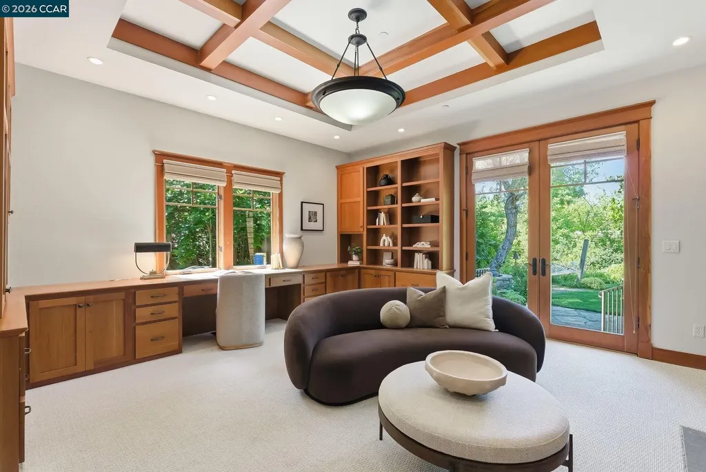 30 Greenwood Court Orinda CA 94563