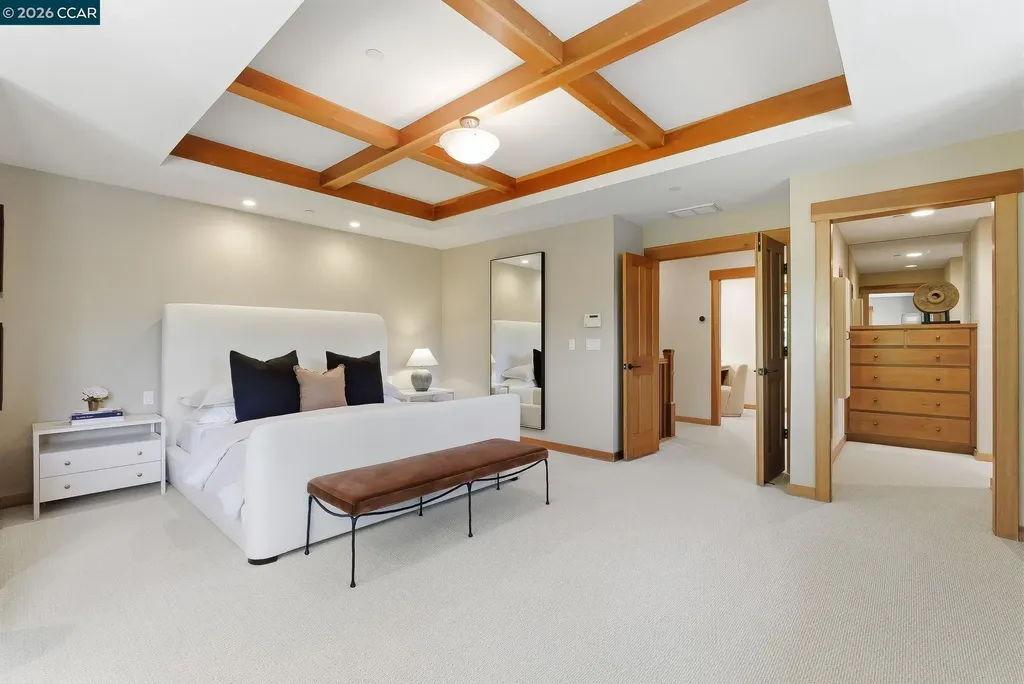 30 Greenwood Court Orinda CA 94563