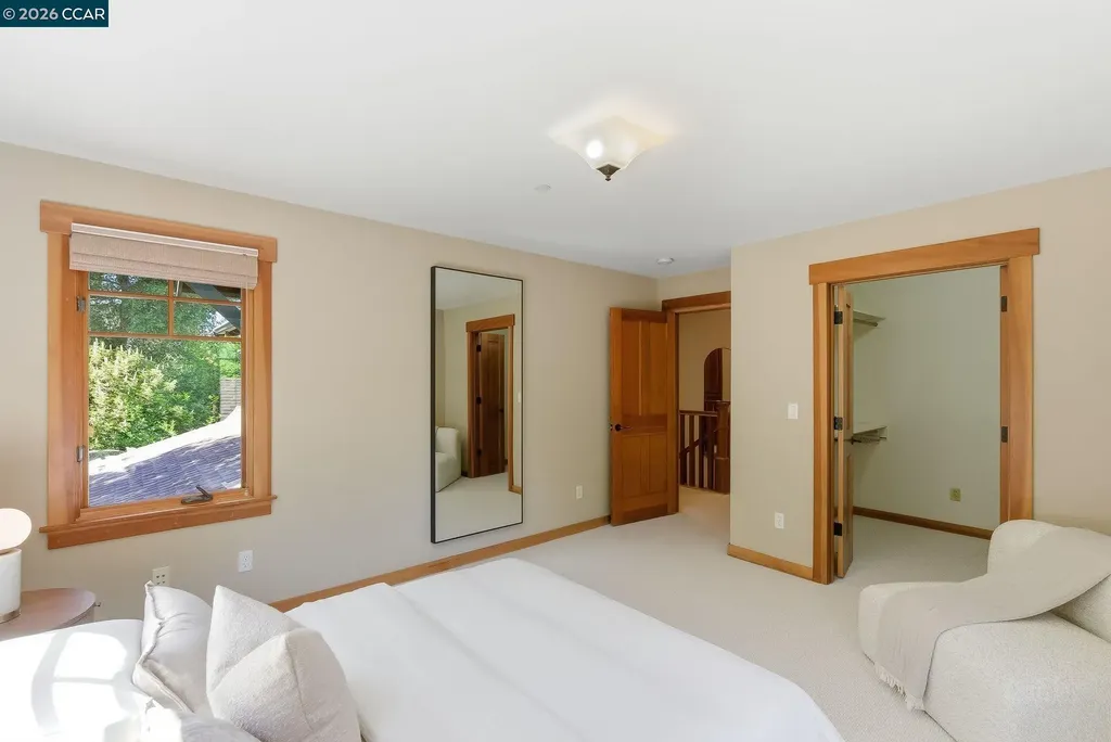 30 Greenwood Court Orinda CA 94563