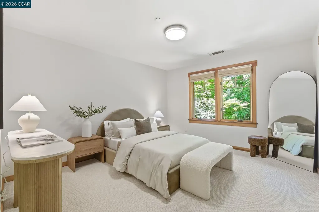 30 Greenwood Court Orinda CA 94563