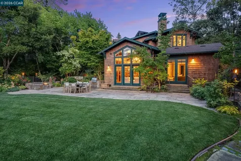 30 Greenwood Court Orinda CA 94563