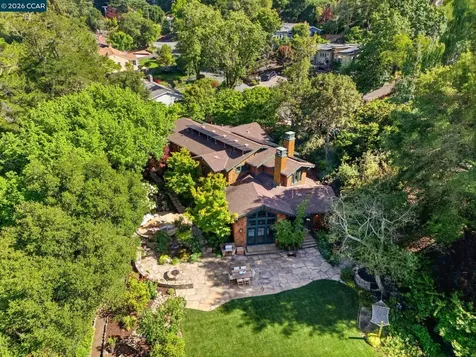 30 Greenwood Court Orinda CA 94563