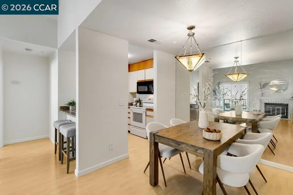 3183 Wayside Plaza Walnut Creek CA 94597