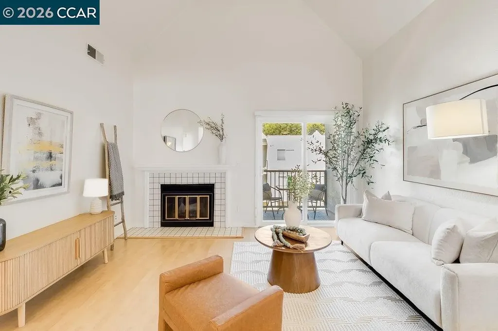 3183 Wayside Plaza Walnut Creek CA 94597