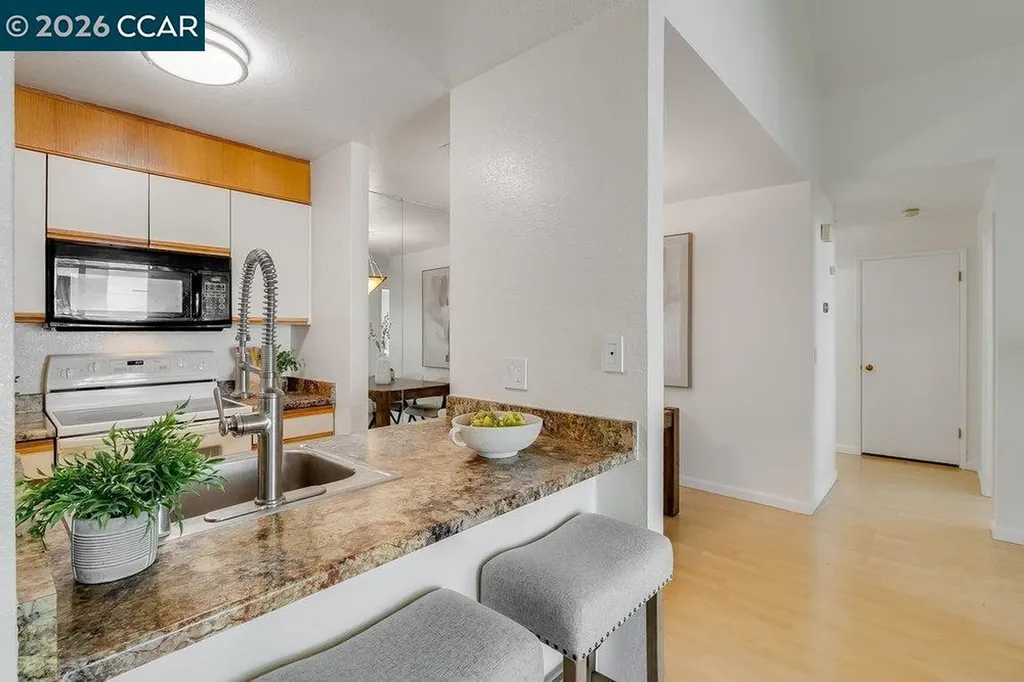3183 Wayside Plaza Walnut Creek CA 94597