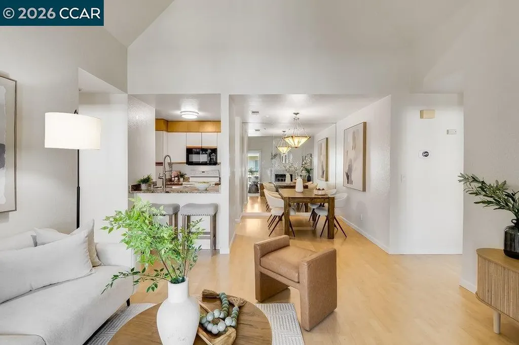 3183 Wayside Plaza Walnut Creek CA 94597