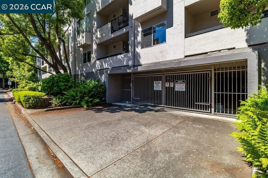 3183 Wayside Plaza Walnut Creek CA 94597