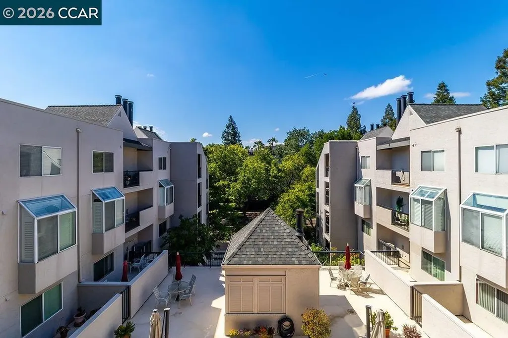 3183 Wayside Plaza Walnut Creek CA 94597