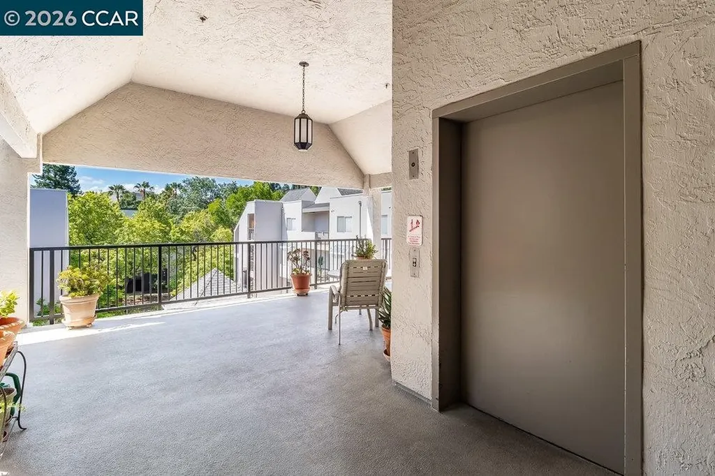 3183 Wayside Plaza Walnut Creek CA 94597